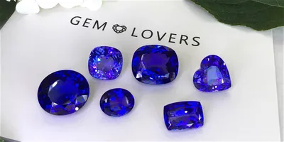 Рисунки полудрагоценных камней голубого оттенка в хорошем качестве