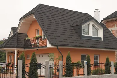 Стильные обои: Креативное сочетание цвета крыши и фасада для вашего дома (бесплатно скачать).