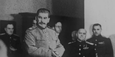 Фон с рисунком Сталина в цвете: глубина исторических событий