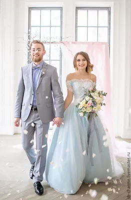 Окутанные загадкой: вдохновляющие фото свадебных платьев голубой гаммы