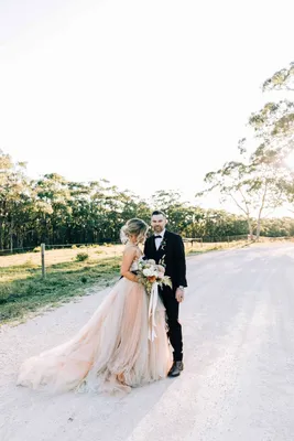 Фотка свадебного платья розового цвета в 4k разрешении