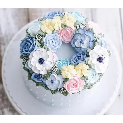Букет цветов, который можно съесть: Фотография завораживающего торта из цветов.