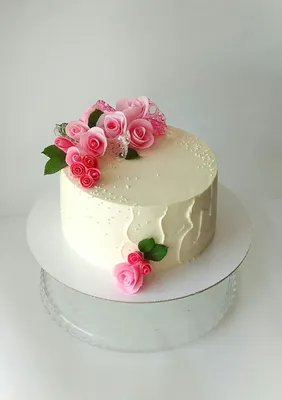 Оригинальный декоративный торт из цветов в WebP формате