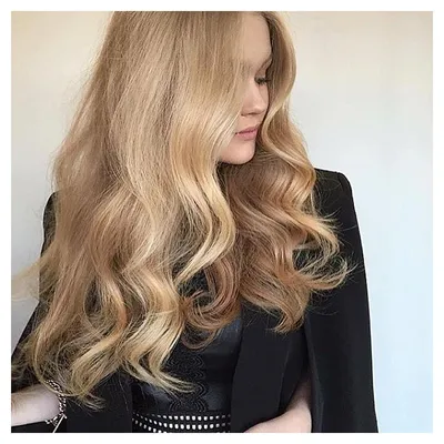 Фото цвета волос Медовый блонд: Насладитесь красотой этого уникального оттенка (JPG, PNG, WebP)