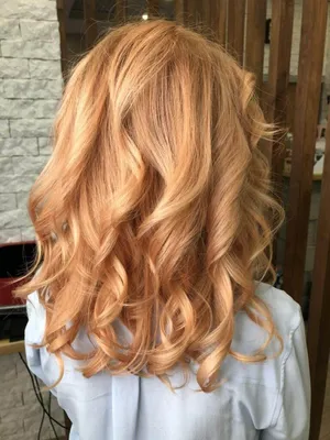 Фото: Прекрасный цвет волос медовый блонд