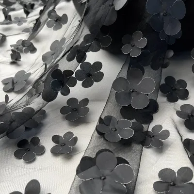 Цветы, созданные из воздуха: Великолепные фотографии фатиновых композиций