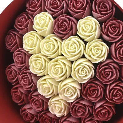 Искусство, которое растопит ваше сердце: фотографии шоколадных цветов