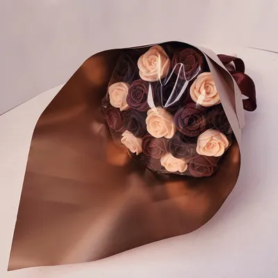 Утонченная экзотика: фотографии элегантных цветов из шоколада