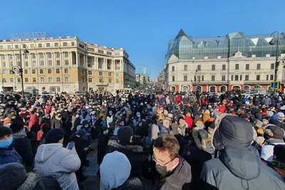 Во Владивостоке 100 человек одновременно облились холодной водой на берегу  Амурского залива – Новости Владивостока на VL.ru