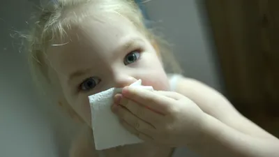Что такое холодовой панникулит, как защитить кожу ребенка от морозов,  педиатры объяснили, как избежать обморожения щек у ребенка - 8 декабря 2023  - e1.ru