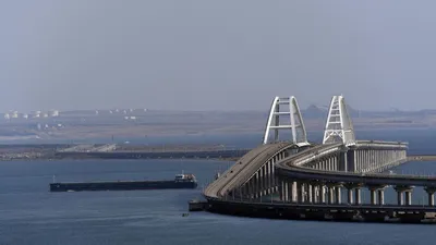Крымский мост впервые перекрыли из-за снегопада - РИА Новости, 19.02.2021
