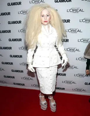 Lady Gaga - 32: самые эпатажные образы певицы, за которые мы ее так любим –  Люкс ФМ