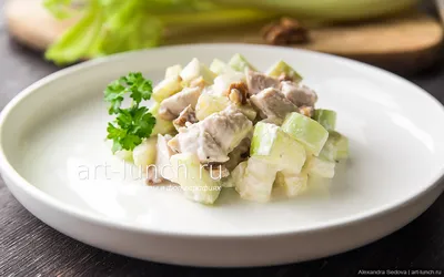Рыбный салат с жареным луком рецепт – Европейская кухня: Салаты. «Еда»