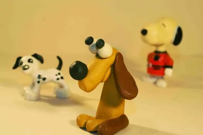 «Изображения собаки из пластилина: стильные обои для вашего телефона»