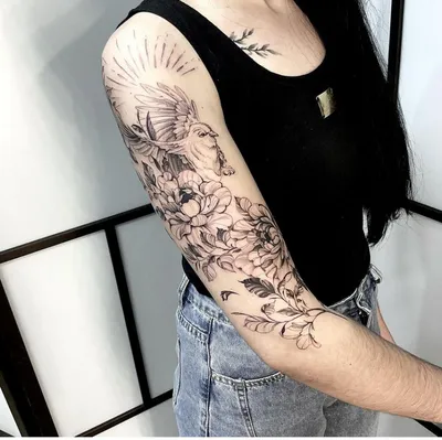 Татуировка женская графика на руке птица и осел - мастер Мария Котова 5639  | Art of Pain
