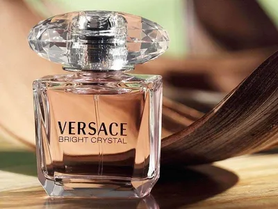 Парфюм (аромат) Versace Versace pour Femme для женщин (100% оригинал) -  купить духи, туалетную и парфюмерную воду по выгодной цене в  интернет-магазине парфюмерии ParfumPlus.ru